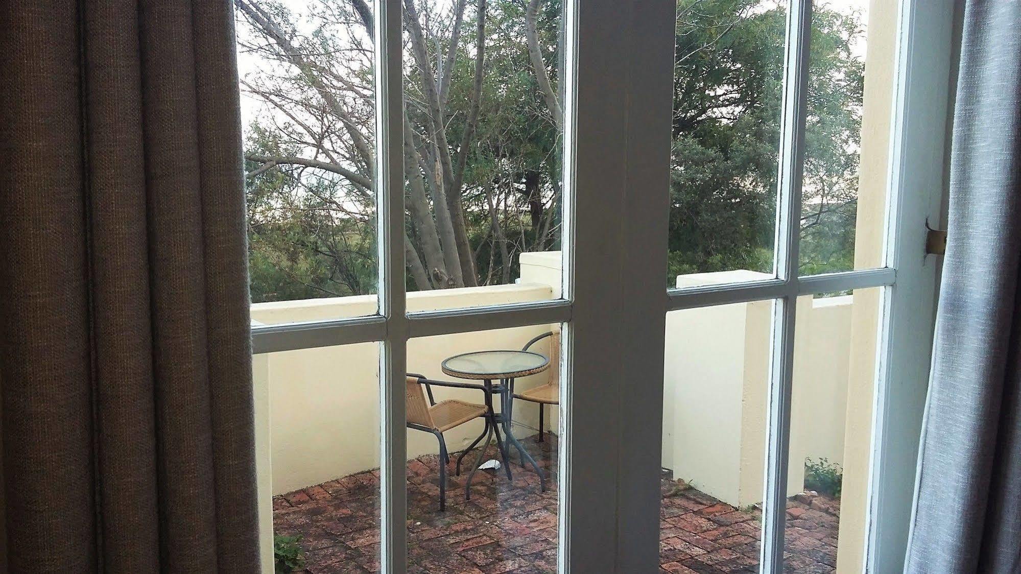 Bucaco Sud Guest House Bettys Bay Exterior photo